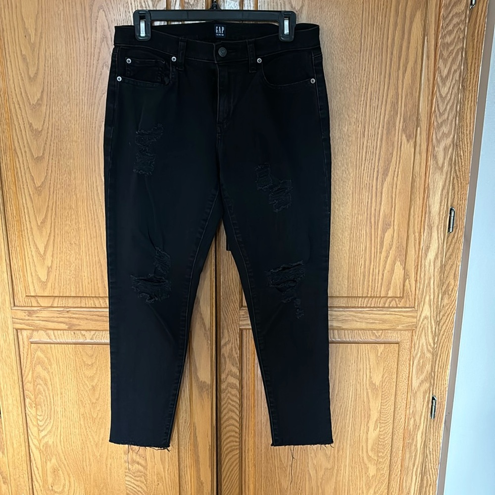 Gap 1969 true skinny fray bottom jeans